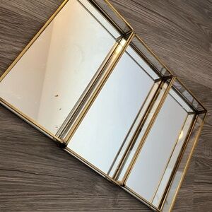 Mirror trays